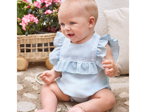 CONJUNTO RANITA TELA LINO PUNTILLAS DE LA COLECCIÓN ALTEA DE JULIANA