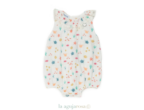 PELELE ENTERIZO DE TELA DE ESTRELLITAS DE LA COLECCIÓN FUSTERA DE JULIANA