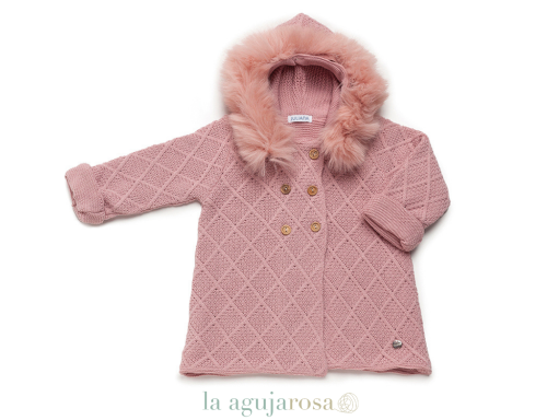 ABRIGO ROMBOS CAPUCHA DE PELO DE JULIANA