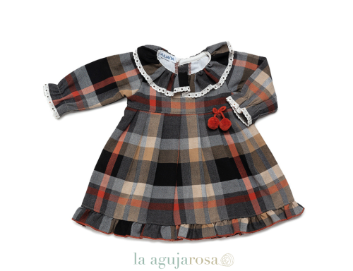 VESTIDO ENTERIZO CUADROS LAZO POMPONES DE LA COLECCIÓN LUCERODE JULAIANA