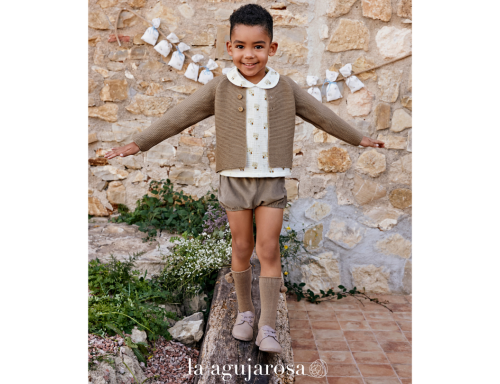 CONJUNTO CHAQUETA PANTALÓN PANA DE LA COLECCIÓN RISUEÑA  DE JULIANA