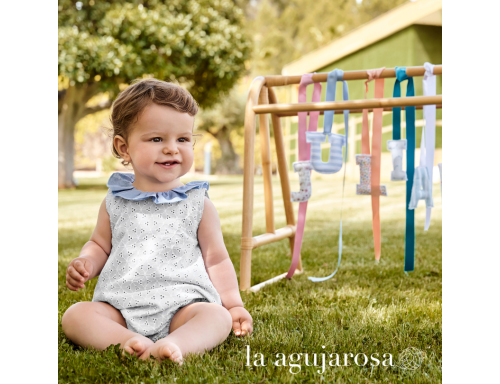 PELELE ENTERIZO ENCAJE AZUL CIELO DE LA COLECCIÓN OSTRO DE JULIANA