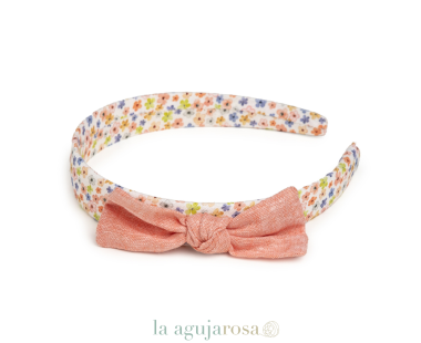 DIADEMA DE FLORES DE LA COLECCIÓN SOLANO DE JULIANA