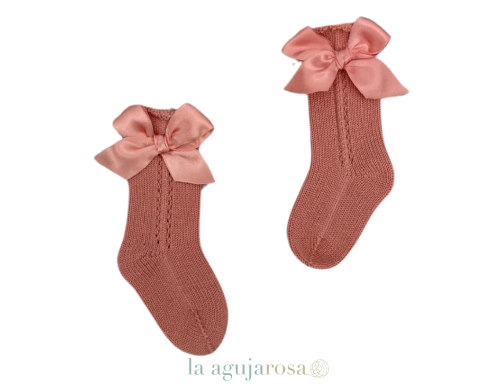 CALCETÍN LAZO SALMÓN DE LA COLECCIÓN VAINILLA DE JULIANA