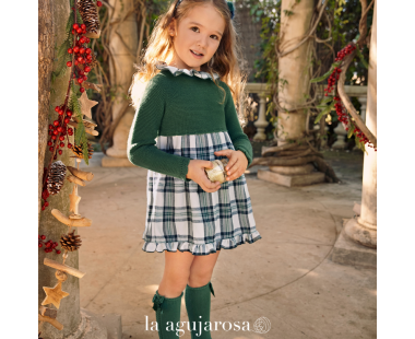 VESTIDO CUERPO DE PUNTO CON CUADRITOS DE LA COLECCIÓN...