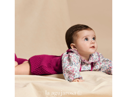 PETO PUNTO CON CAMISA DE FLORES DE LA COLECCIÓN RITMO DE JULIANA