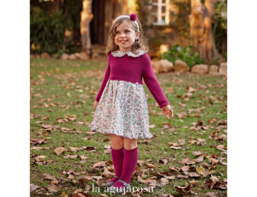 VESTIDO CUERPO DE PUNTO CUELLO VOLANTE DE LA COLECCIÓN RITMO DE JULIANA