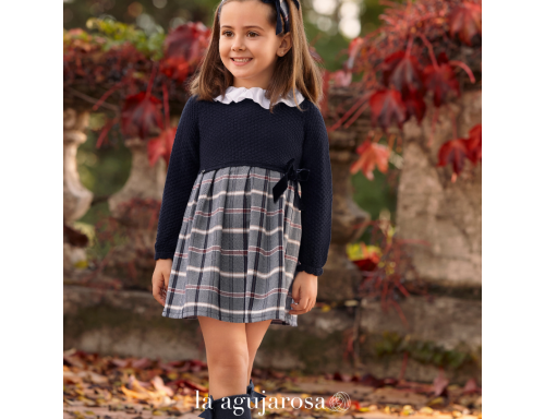VESTIDO CUERPO DE PUNTO CUADRITOS DE LA COLECCIÓN ARMONÍA DE JULIANA