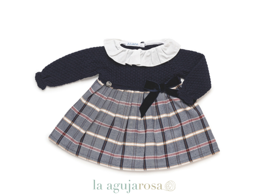 VESTIDO CUERPO DE PUNTO CUADRITOS DE LA COLECCIÓN ARMONÍA DE JULIANA