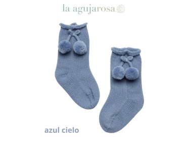 CALCETÍN POMPONES AZUL CIELO DE LA COLECCIÓN TRAZOSDE...