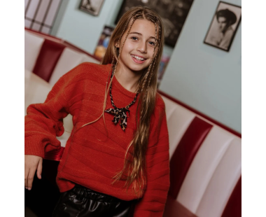 JERSEY DE NIÑA NO WAY MONDAY DE PUNTO ROJO CON HOMBROS...