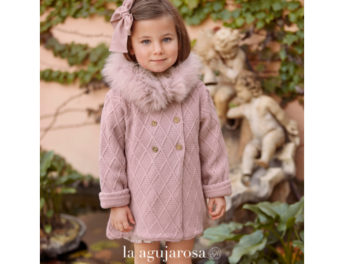 ABRIGO ROMBOS CAPUCHA DE PELO DE JULIANA