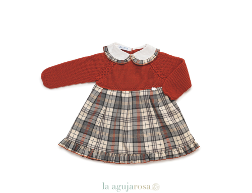 VESTIDO CUERPO PUNTO CUADROS DE LA COLECCIÓN ALEGORÍA DE JULIANA