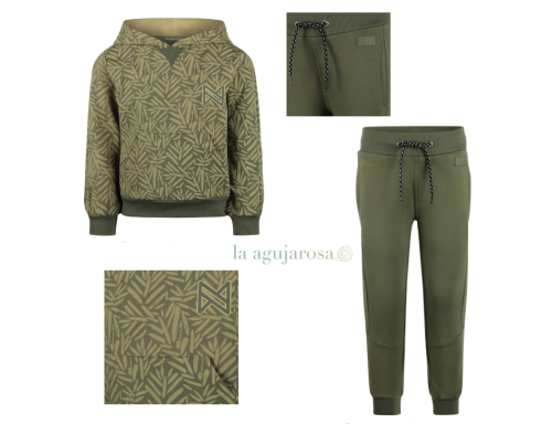CONJUNTO SUDADERA CON CAPUCHA VERDE MILITAR Y PANTALÓN KOKO NOKO