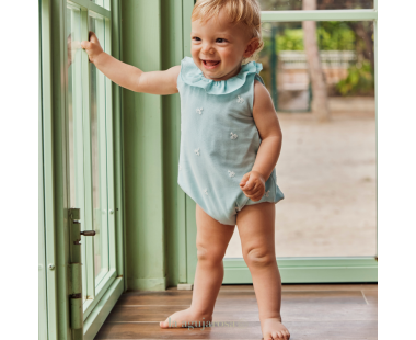 PELELE ENTERIZO ENCAJE DE LA COLECCIÓN MENTA DE JULIANA