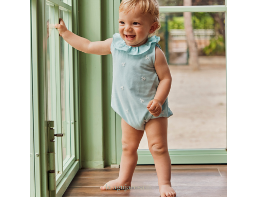 PELELE ENTERIZO ENCAJE DE LA COLECCIÓN MENTA DE JULIANA