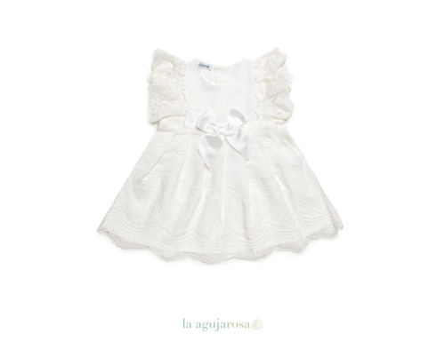 VESTIDO ENCAJE PUNTILLAS DE LA COLECCIÓN MENTA DE JULIANA