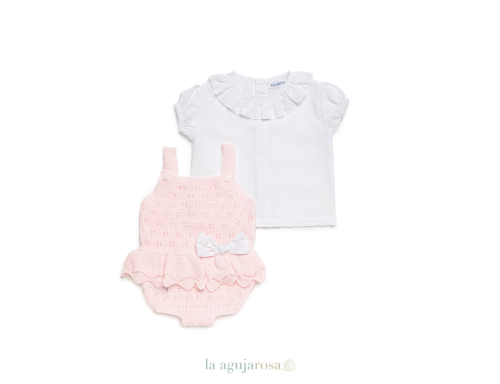 PETO DE PUNTO VOLANTE CON CAMISA DE LA COLECCIÓN CARAMELO DE JULIANA