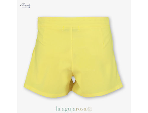 CONJUNTO DE PANTALÓN Y CAMISETA EN TONOS AMRILLOS DE MIRANDA