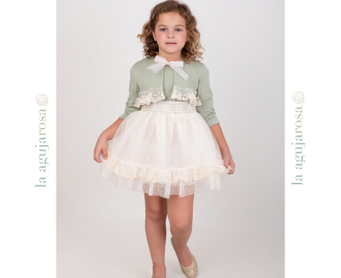 VESTIDO DE CEREMONIA EN TENOS VERDE Y CRUDO DE NEKENIA 2