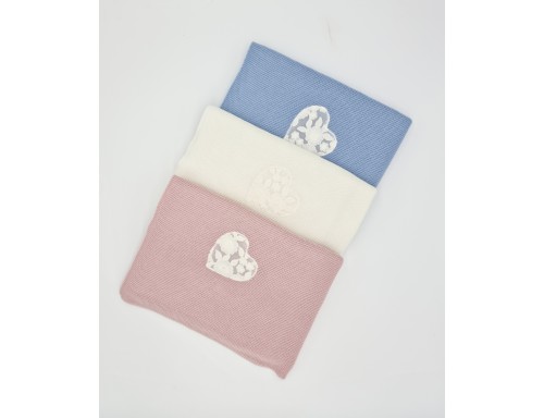 MANTITA LIN BORDADO CORAZÓN VERANO DE JULIANA