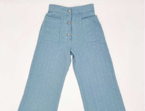 CONJUNTO DE TRES PIEZAS DE BAMBULA BORDADA