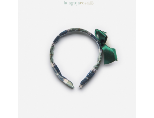 DIADEMA DE CUADROS CON LAZO POMPÓN DE LA COLECCIÓN POMELO DE JULIANA