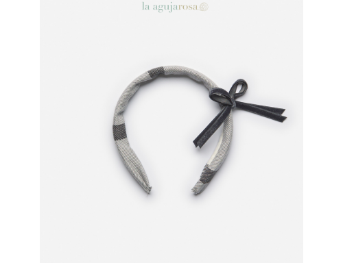 DIADEMA DE CUADROS LAZO TERCIPELO DE LA COLECCIÓN MANZANA