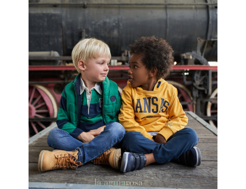 SUDADERA CON CAPUCHA MOSTAZA TRYBEYOND