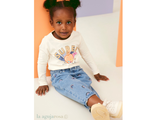 CAMISETA NIÑA DE ALGODÓN CORAZÓN LETRAS DE BESTSELLER