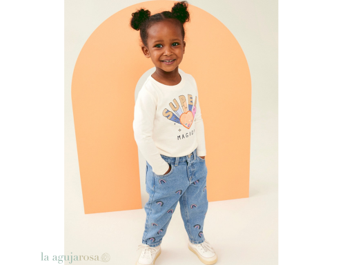 CAMISETA NIÑA DE ALGODÓN CORAZÓN LETRAS DE BESTSELLER